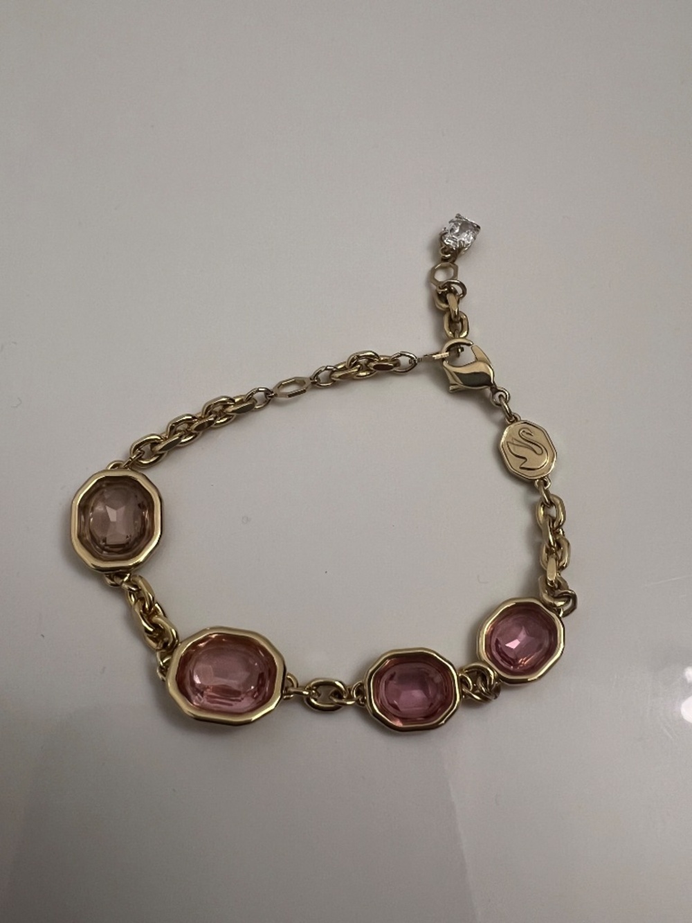 Swarovski Imber Bracelet, octagon cut, pink, gold tone plated - Picture 4 of 4